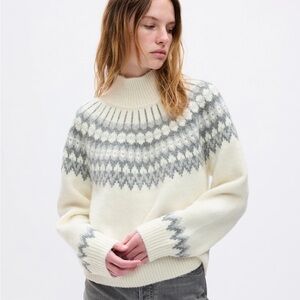 Cozy Fair Isle Knit Sweater - Cream and Gray